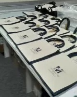 Tote bag pentru pictat din iuta si bumbac - Printers' Midi Jute Bag — fotografia 5